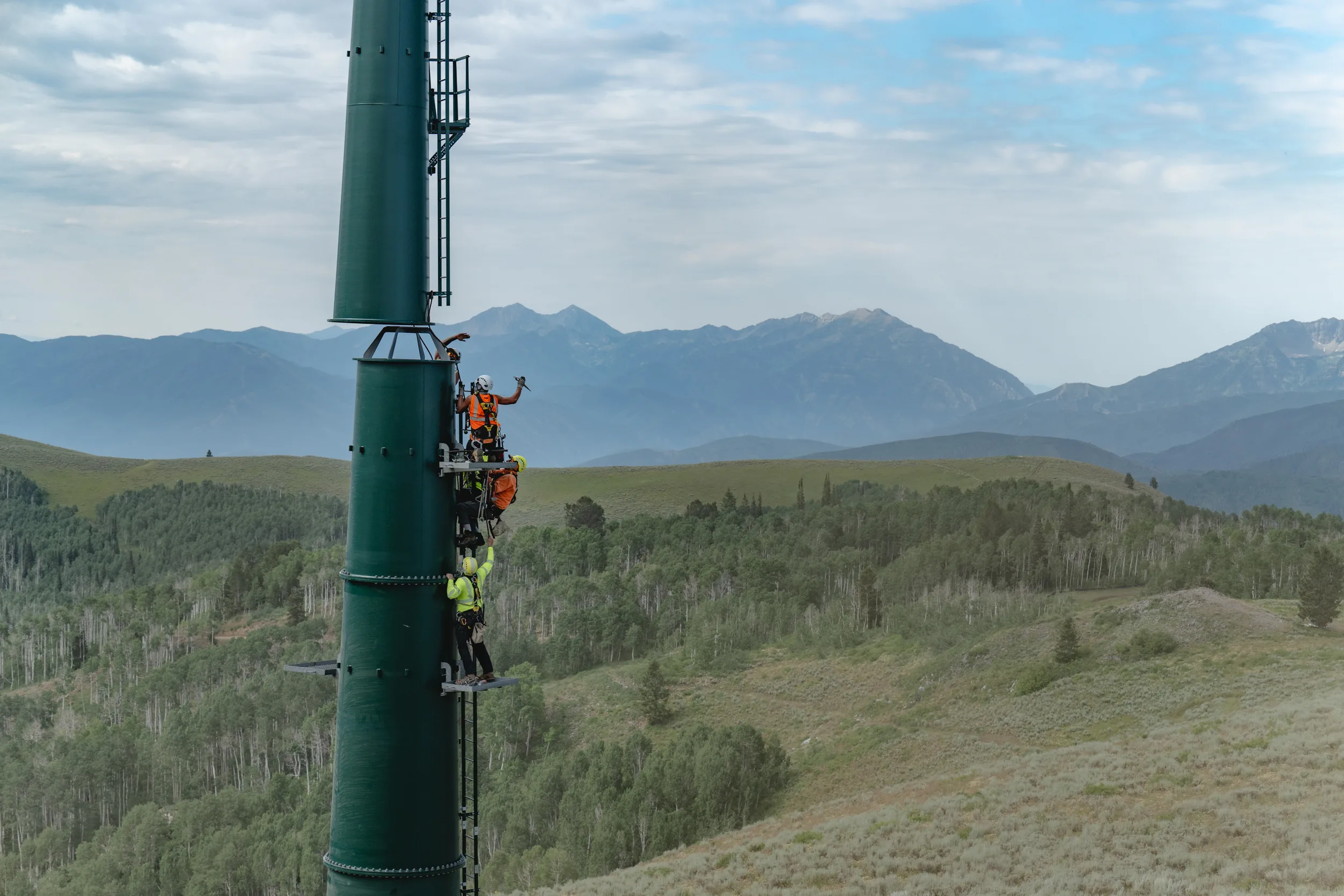 Doppelmayr gondola tower installation with PJ Helicopters at Deer Valley on July 19, 2025