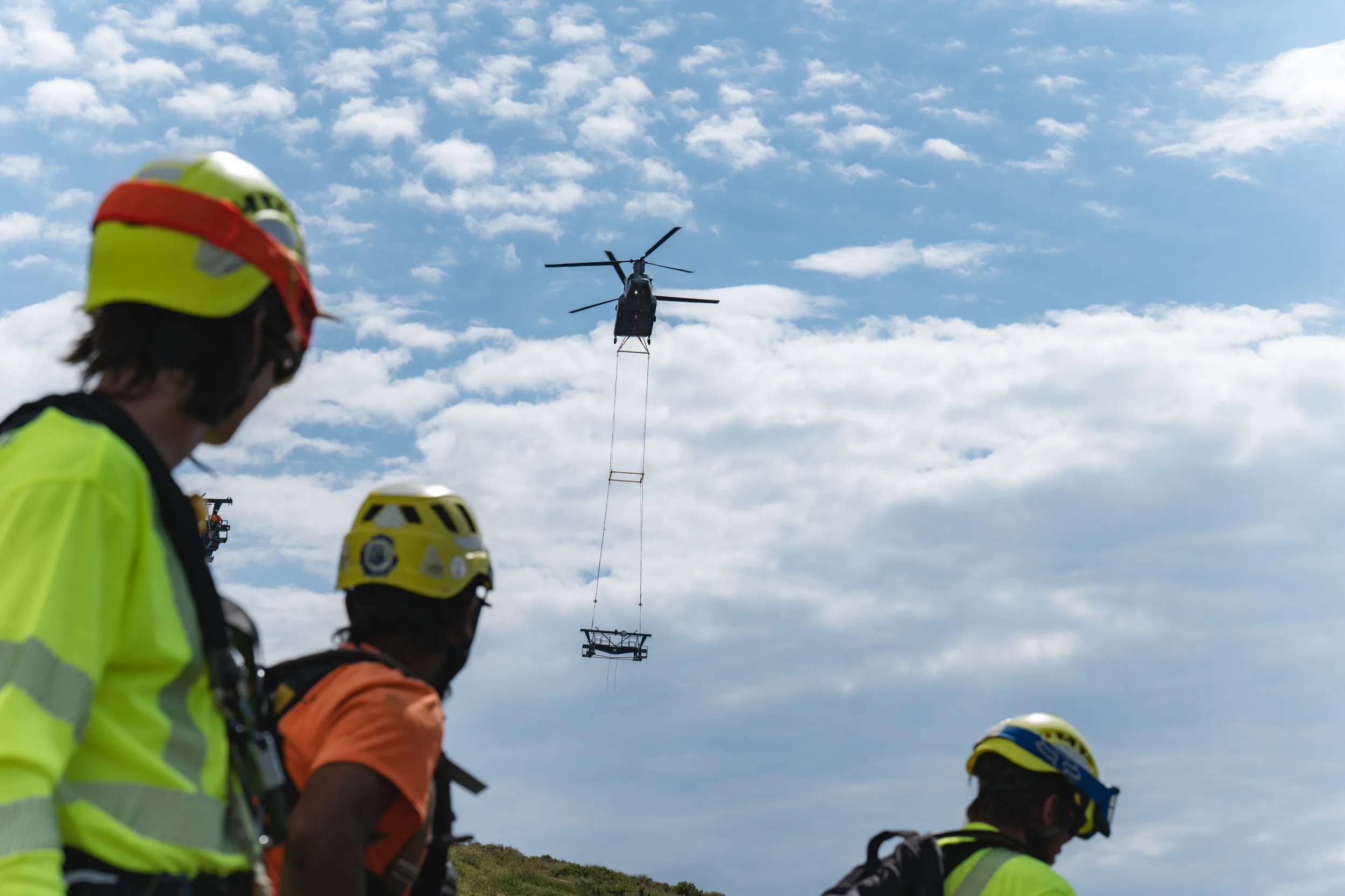 Doppelmayr gondola tower installation with PJ Helicopters at Deer Valley on July 19, 2025