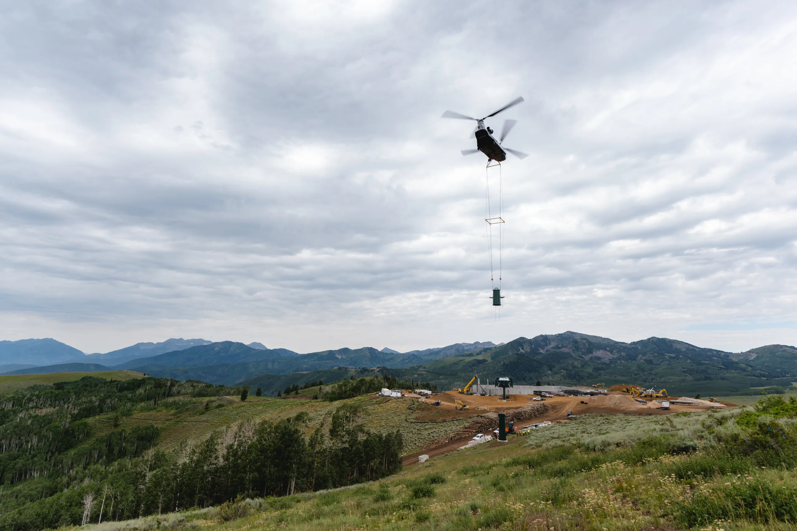 Doppelmayr gondola tower installation with PJ Helicopters at Deer Valley on July 19, 2025